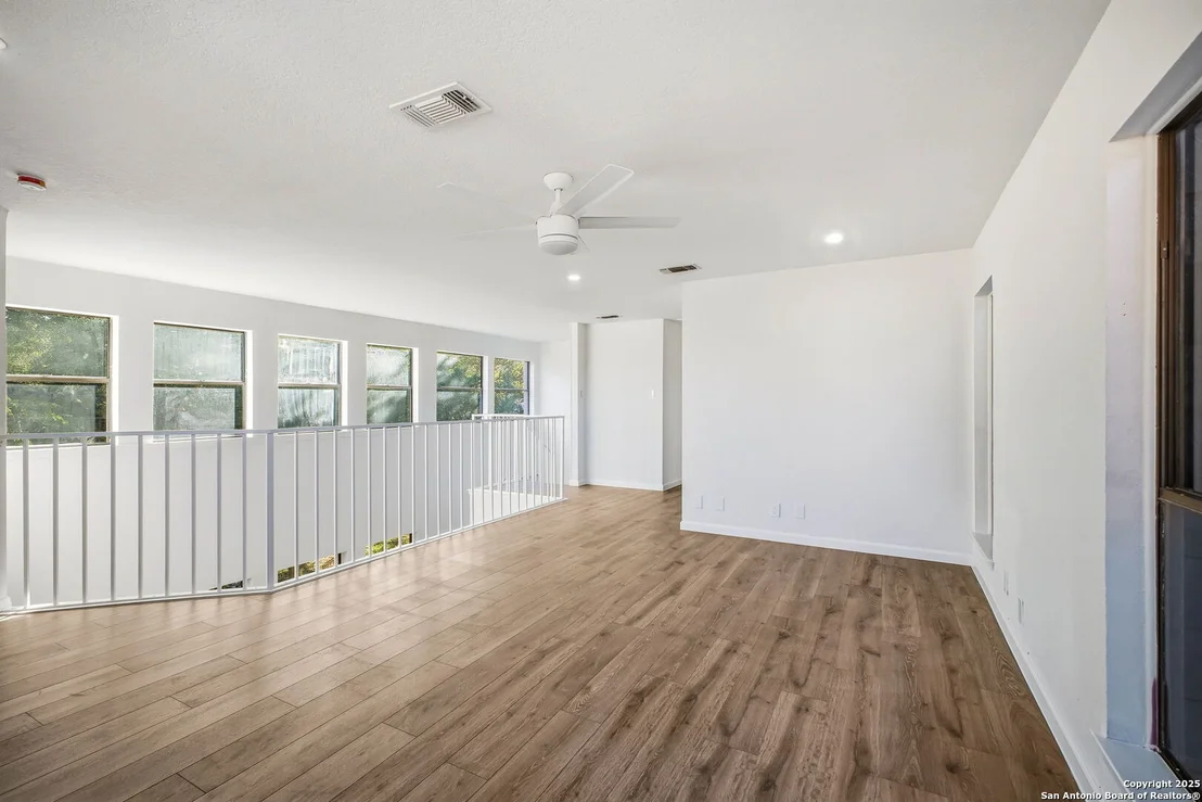 Photo of 6302 Cypress