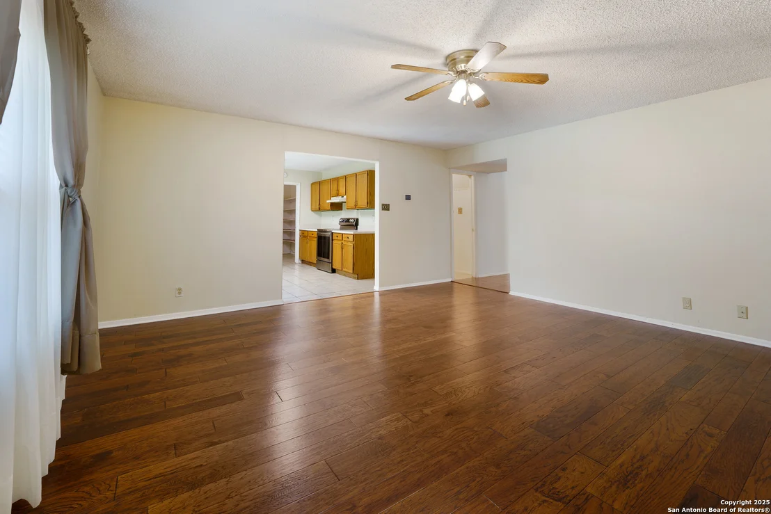 Photo of 6635 Meadow Dawn