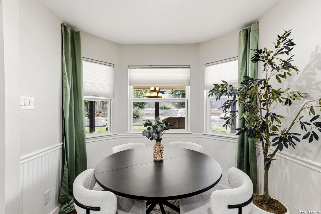 Photo of 3918 OAK TRL