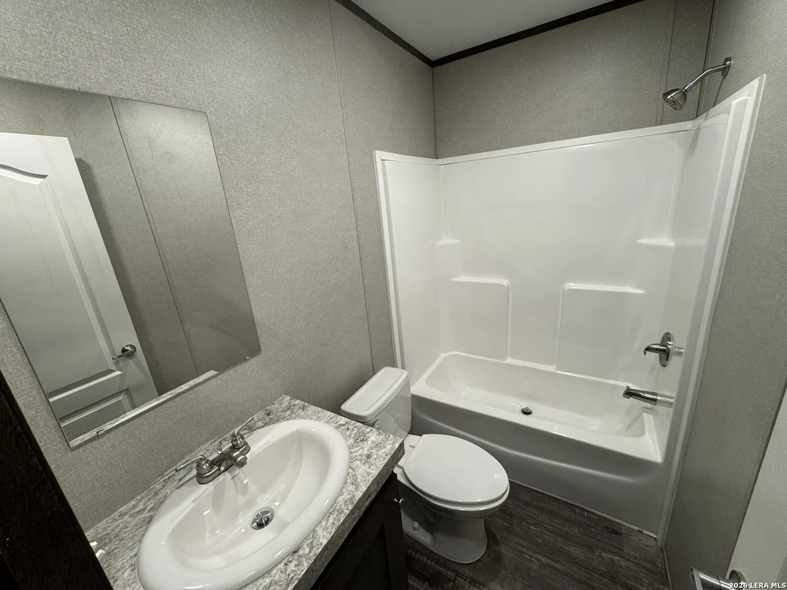 Photo of 467 DUKE RD