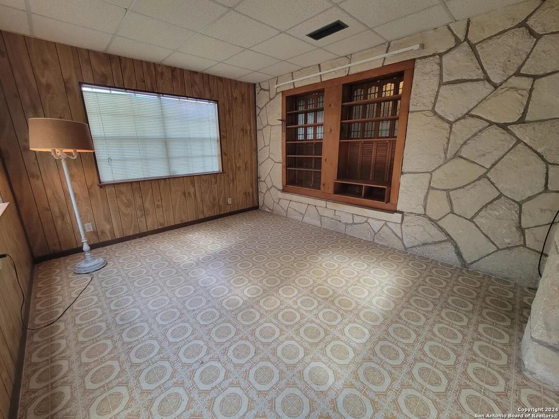 Photo of 295 EL MONTE BLVD