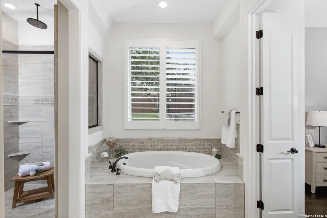 Photo of 28714 Kings Gate