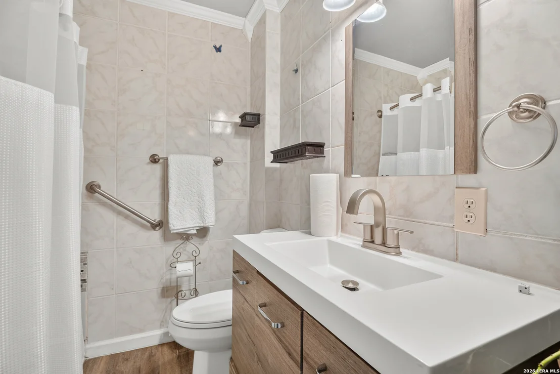 Photo of 115 CARMEN PL