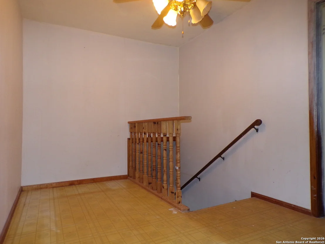 Photo of 222 Pulliam