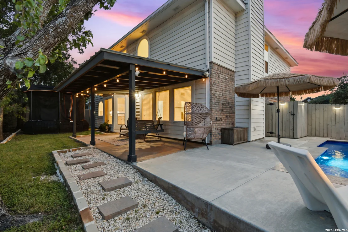 Photo of 602 Lightstone