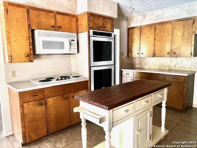 Photo of 40 Encino Loma