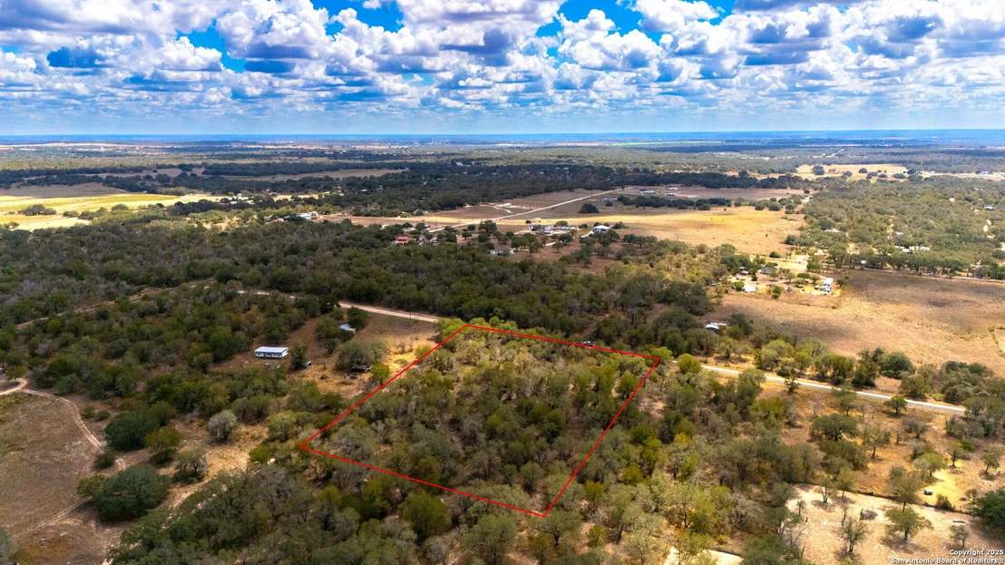Photo of LOT 24 Workman