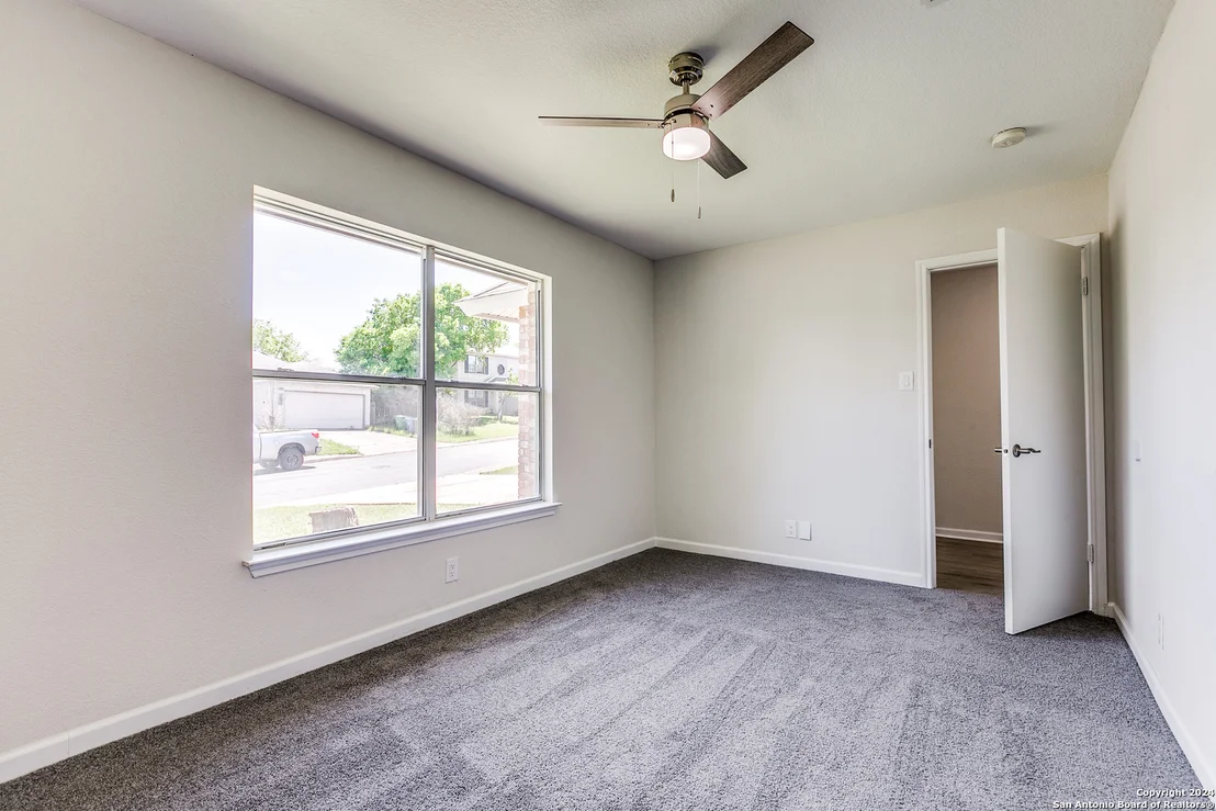 Photo of 7035 RAINTREE FRST