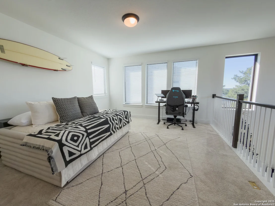 Photo of 416 Kimble Creek