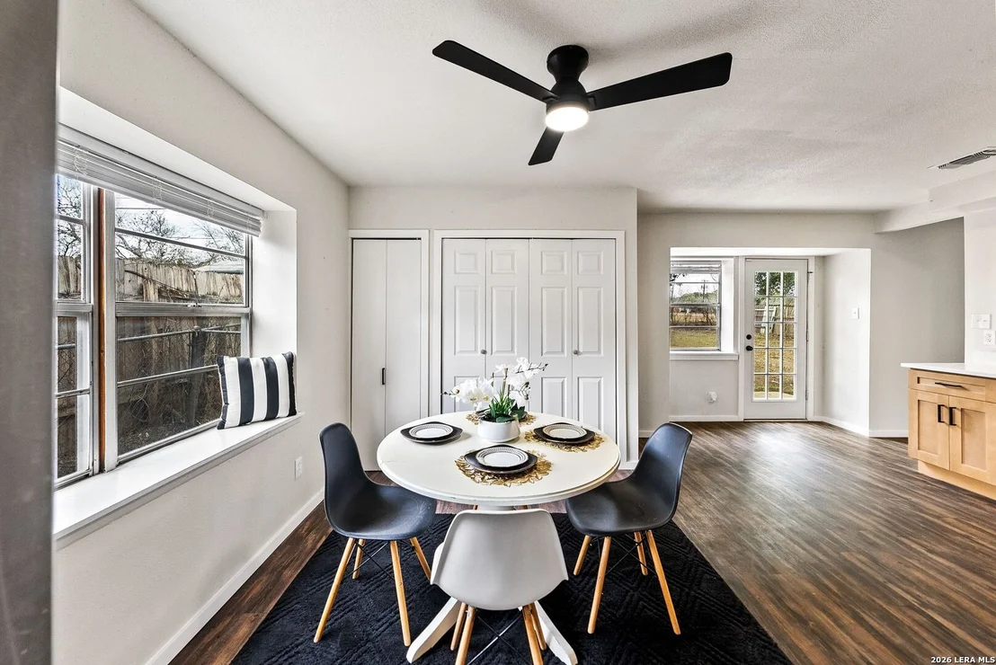 Photo of 3131 Whitewing