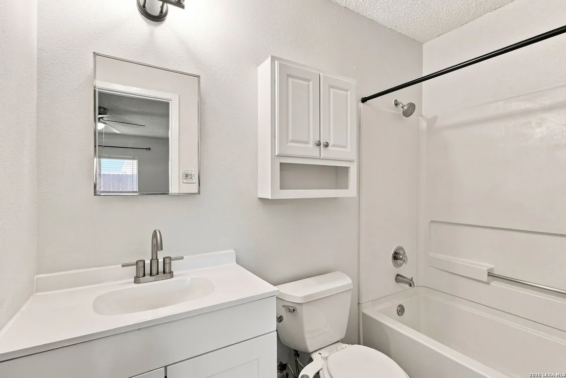Photo of 13014 Cavern Park Dr