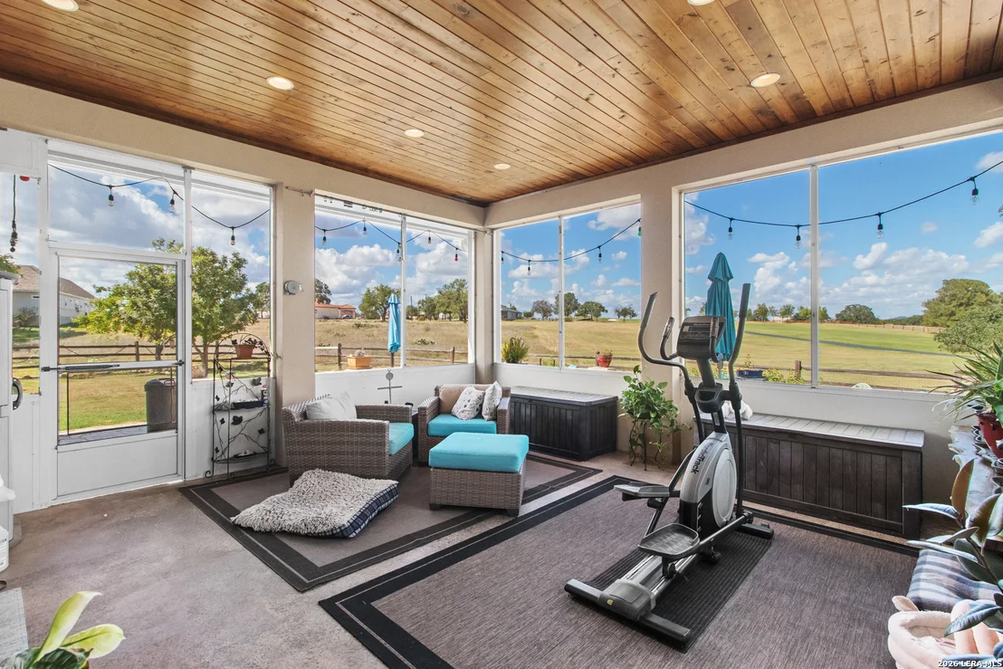 Photo of 212 ANTLER CIR