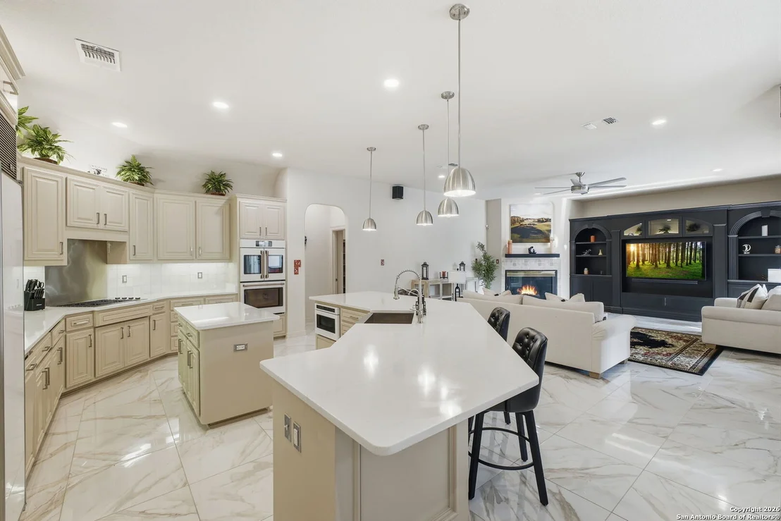 Photo of 9610 Trophy Oaks