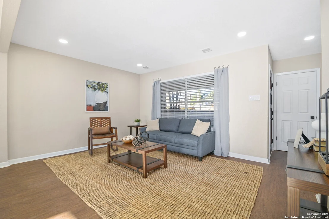 Photo of 5934 Kettering
