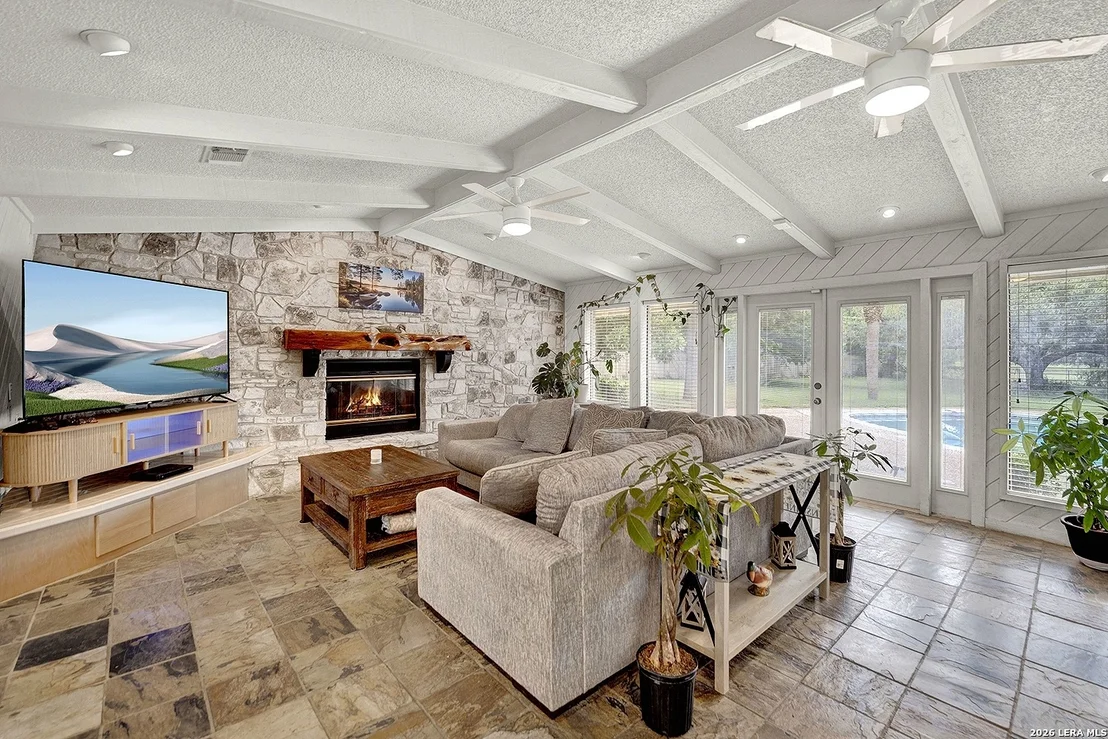 Photo of 5 AUGUSTA DR