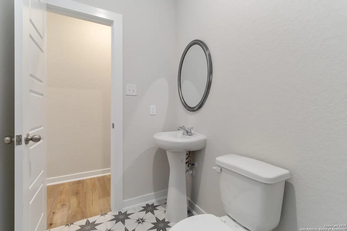 Photo of 1587 Vista View Drive