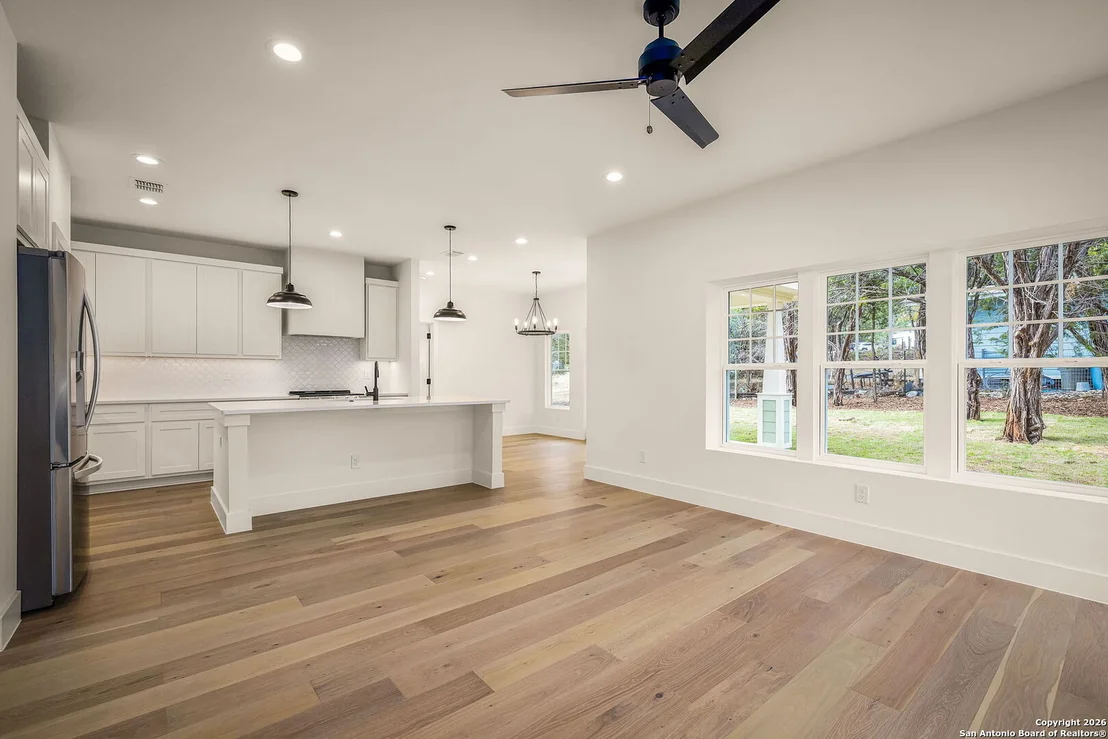 Photo of 1672 Hillcrest Forest