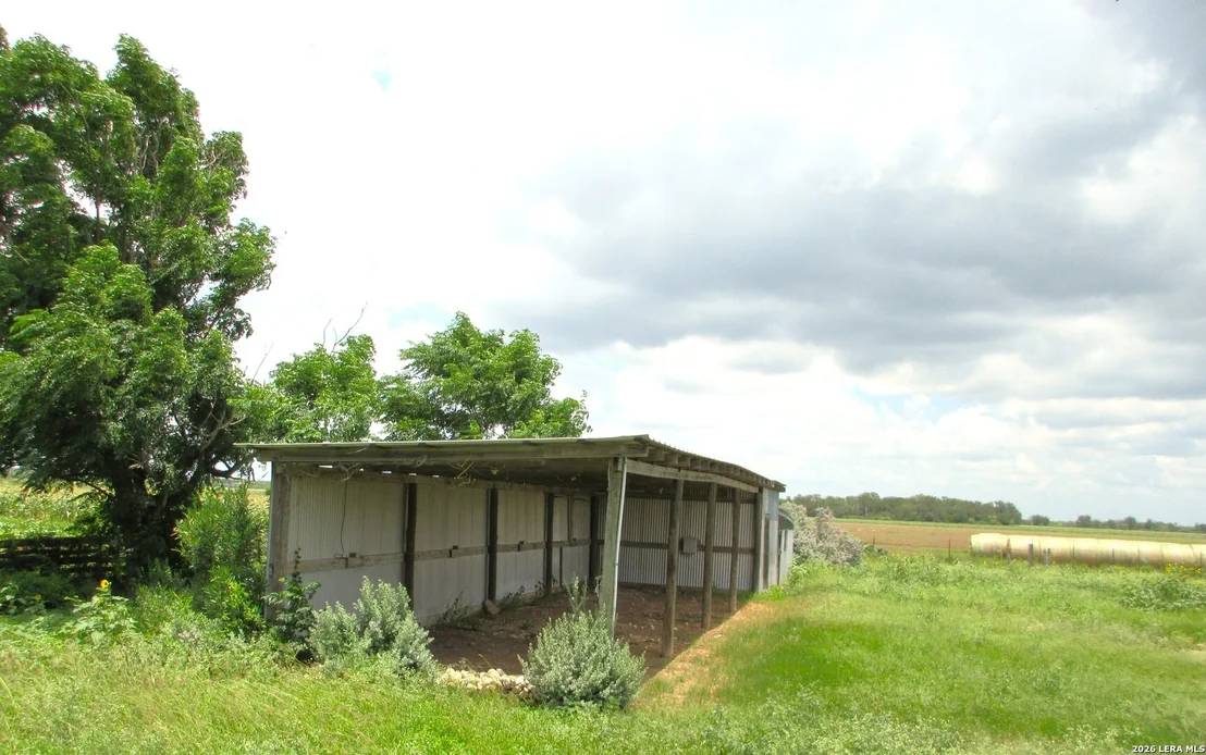 Photo of 380 County Road 422
