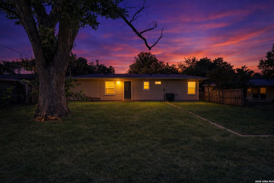 Photo of 338 TOMROB DR