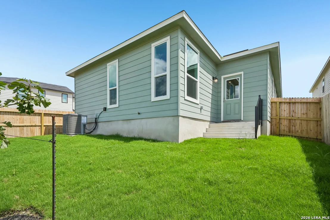 Photo of 10049 JAGGER AVENUE
