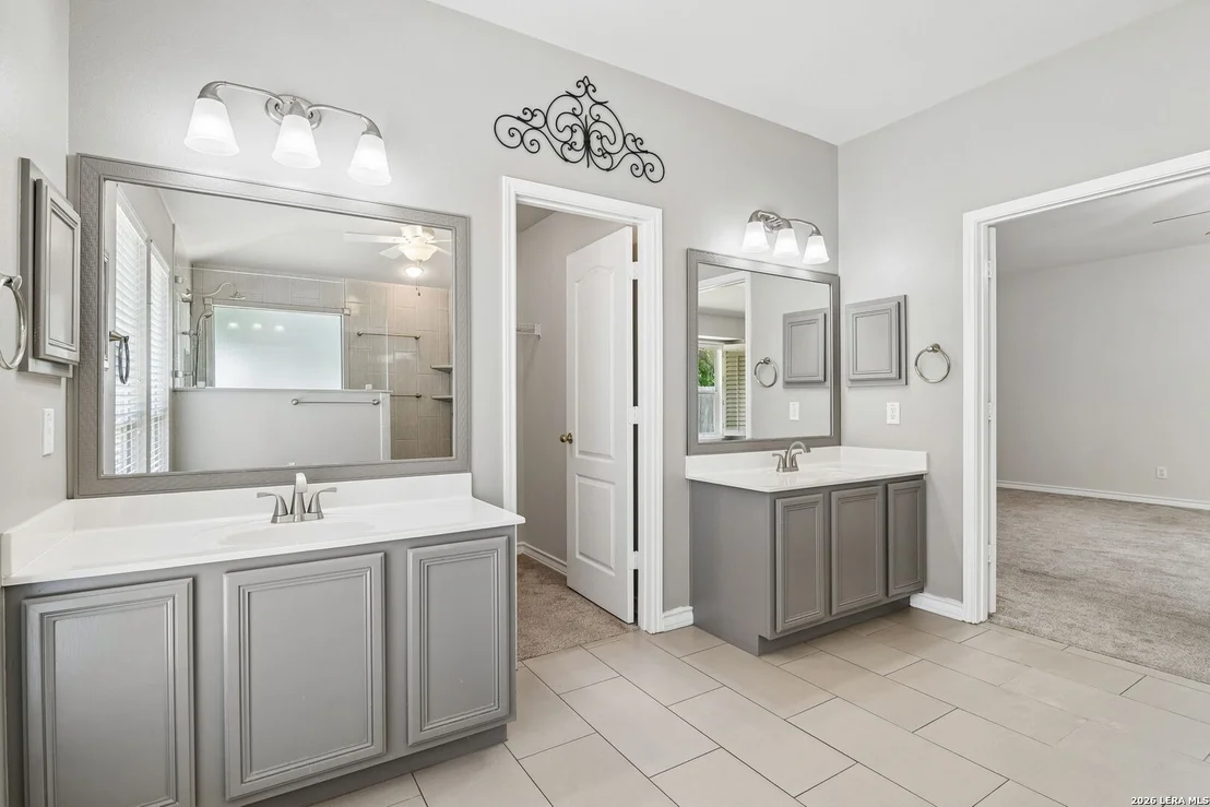 Photo of 1303 BLUFF FOREST