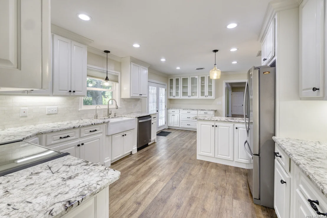 Photo of 921 Maple