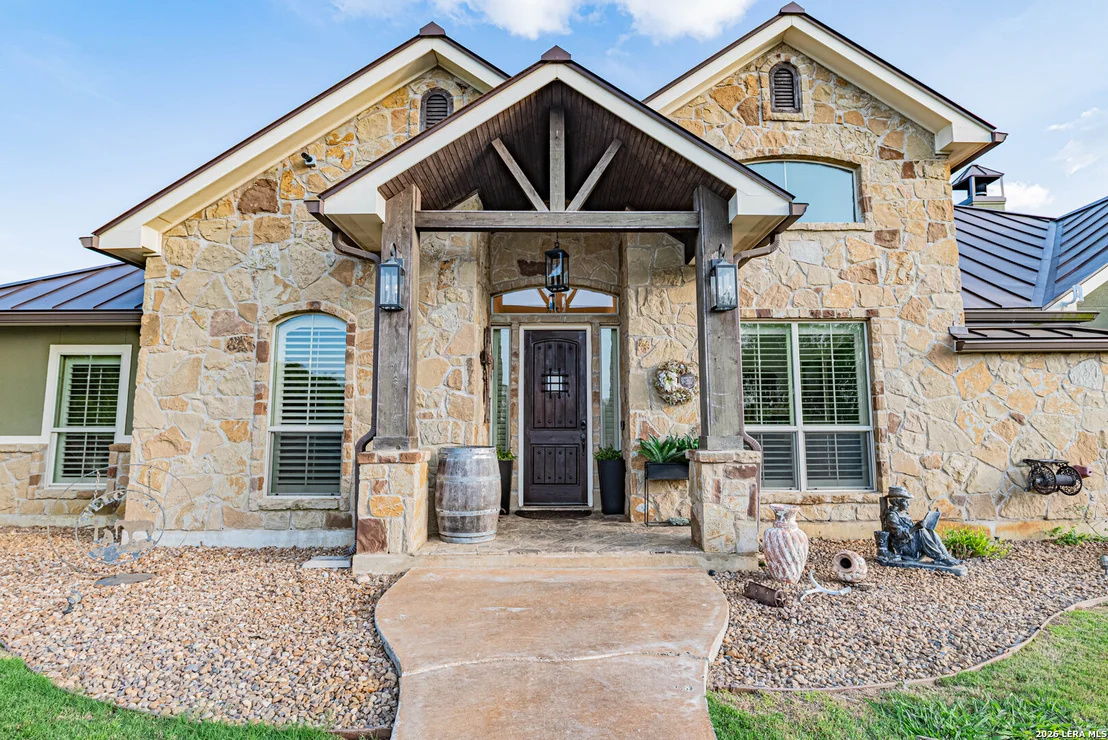 Photo of 819 County Road 356
