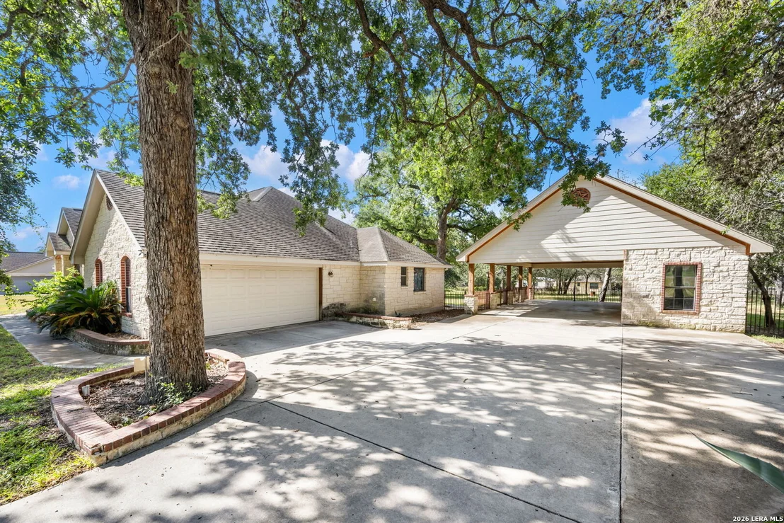 Photo of 112 LEGACY TRCE