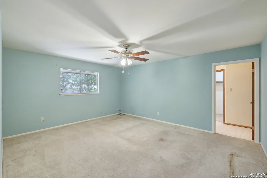 Photo of 449 GOLFCREST