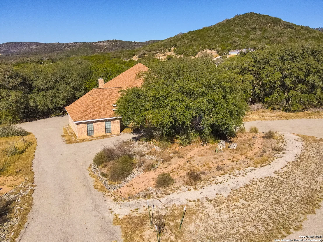 Photo of 840 W RANCH ROAD 337