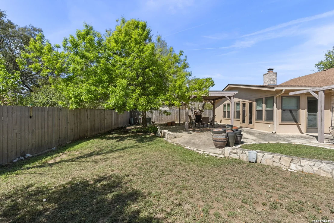 Photo of 2422 Shadow Cliff St