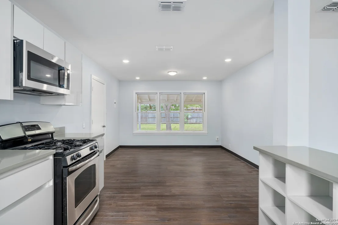 Photo of 1110 Stratton