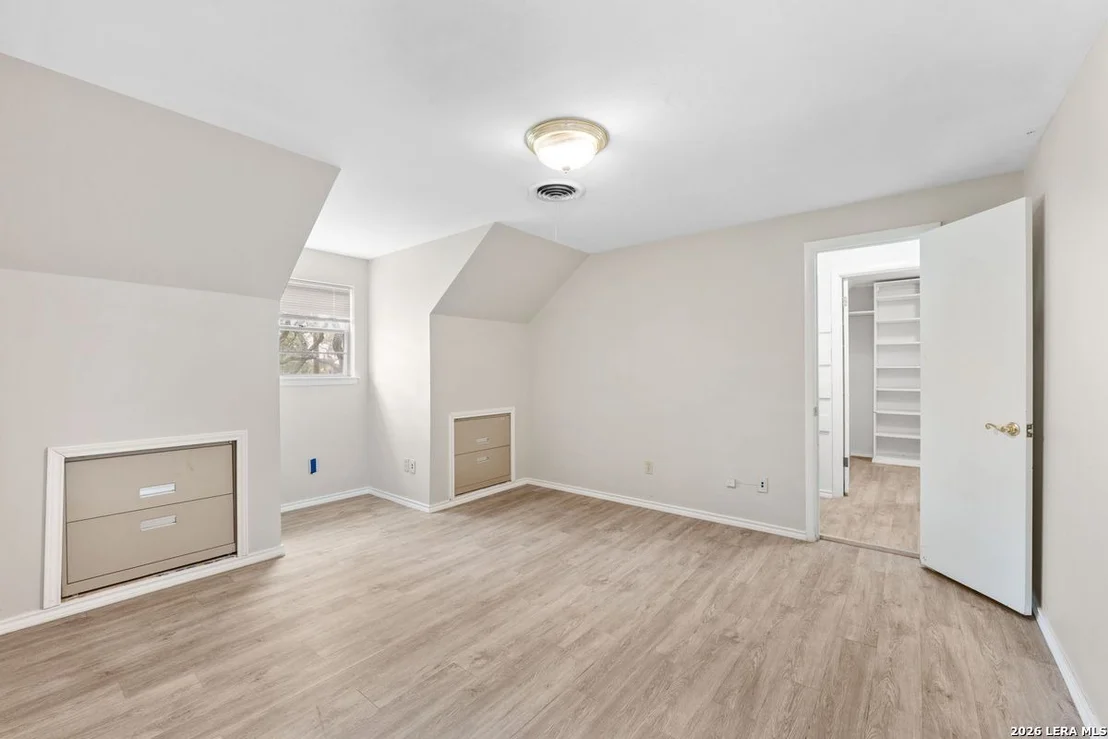 Photo of 11902 RUSTIC LN