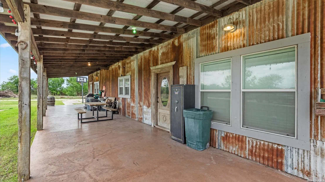 Photo of 707 CREEK RD