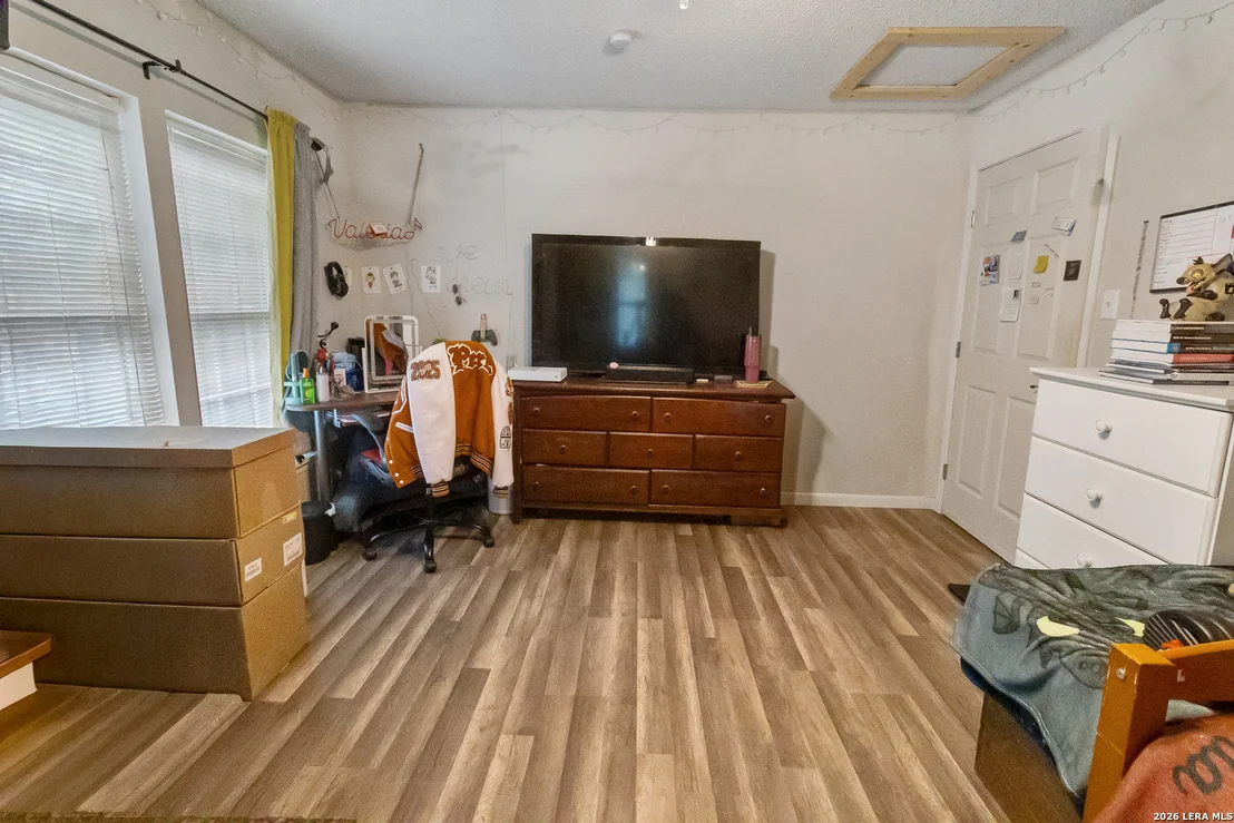 Photo of 34 Encino Loma