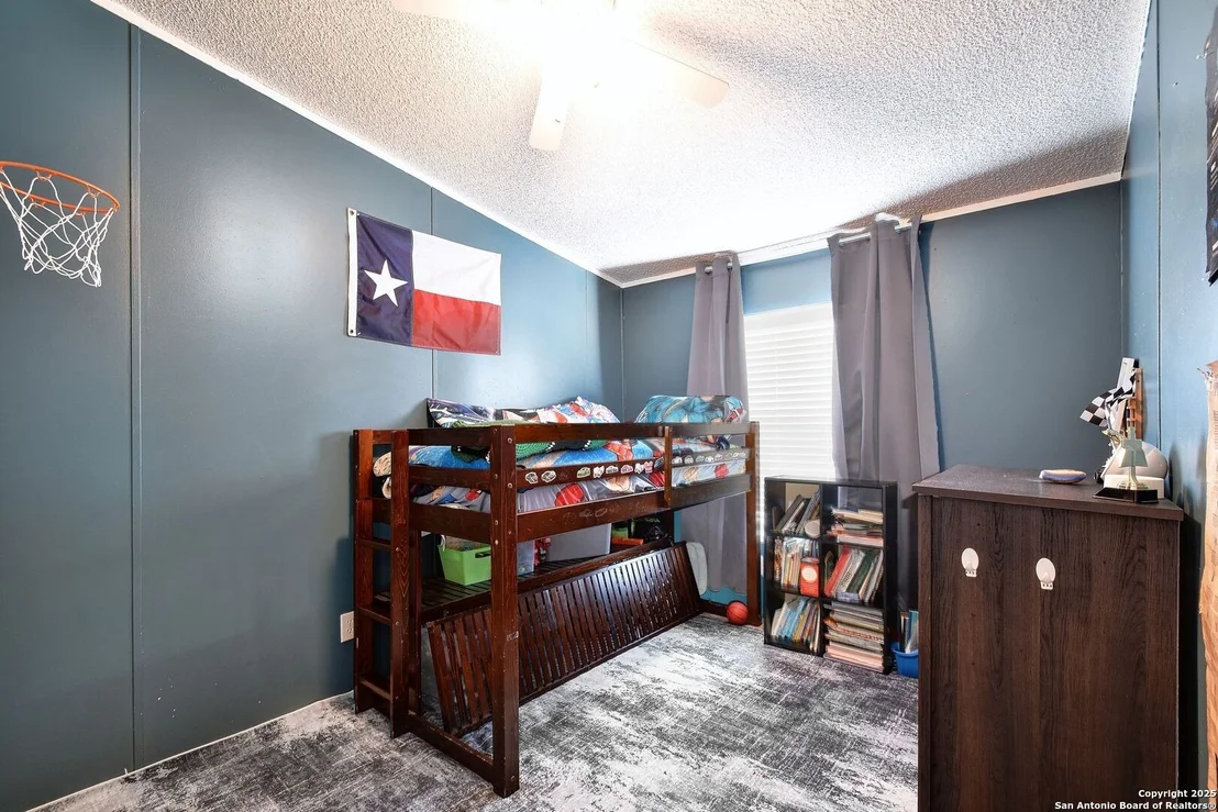 Photo of 436 Old Colony