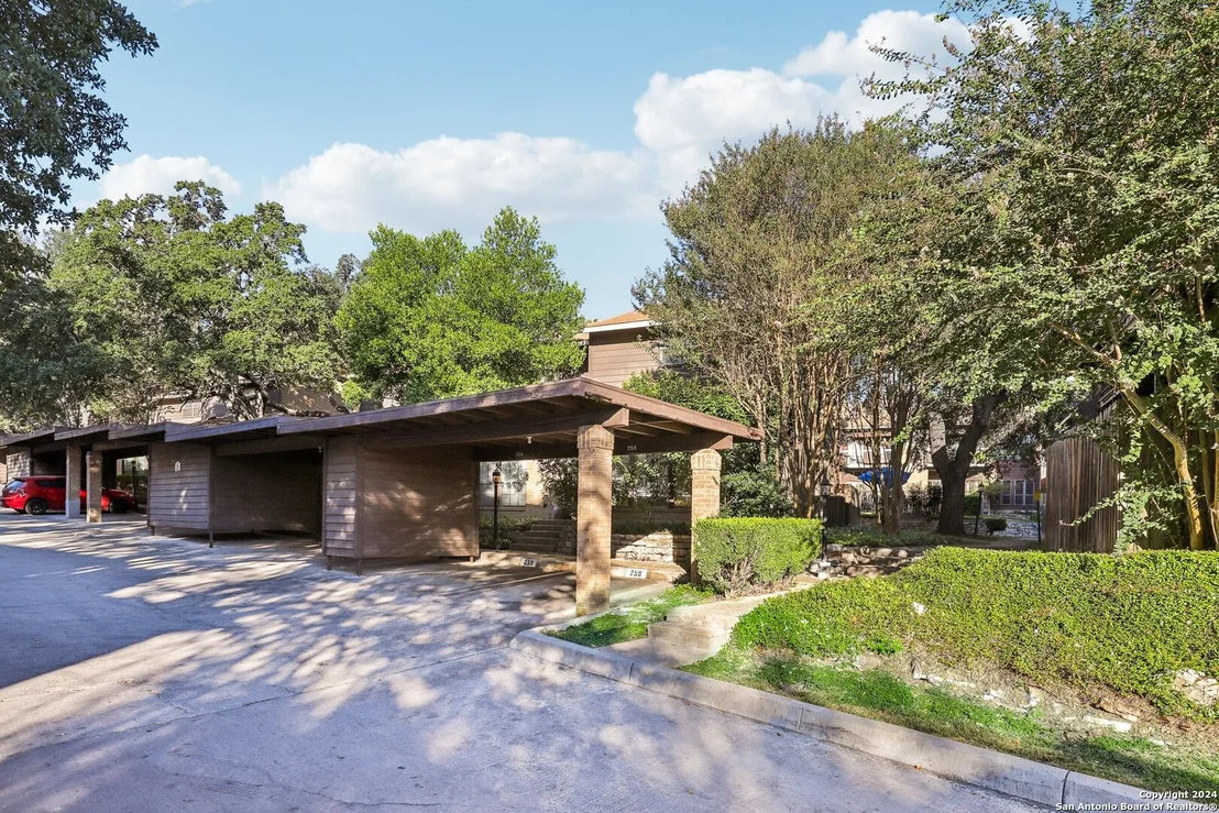 Photo of Unit 259 at 8633 DATAPOINT DR