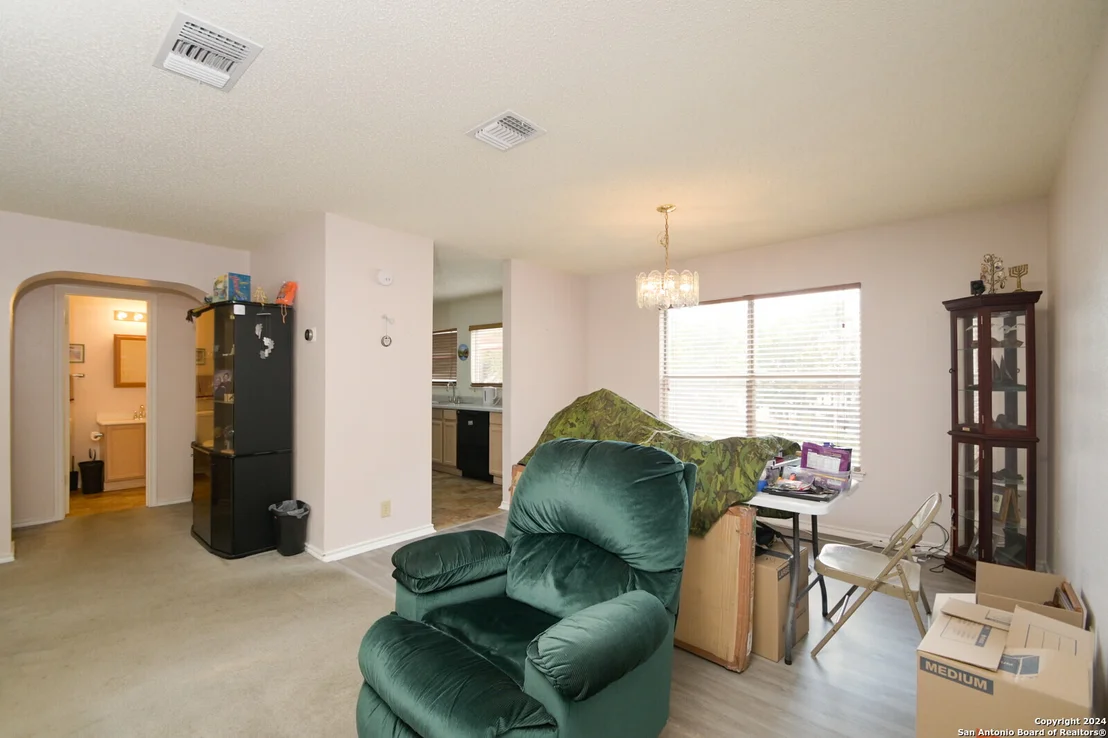 Photo of 7724 Wood Bluff