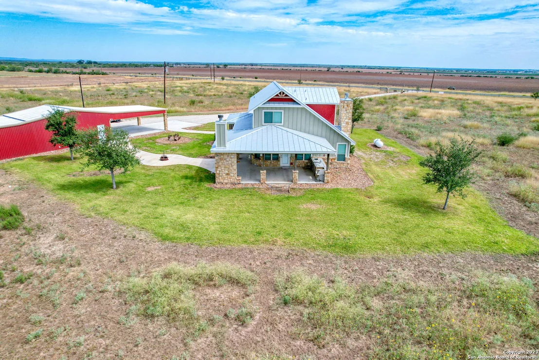 Photo of 2371 N Ranch Road 187