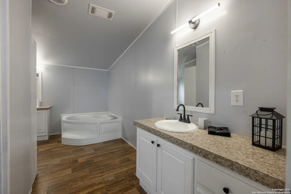Photo of 114 County Road 5604
