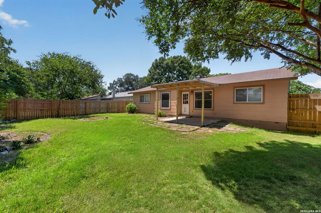 Photo of 9350 Cliff Way