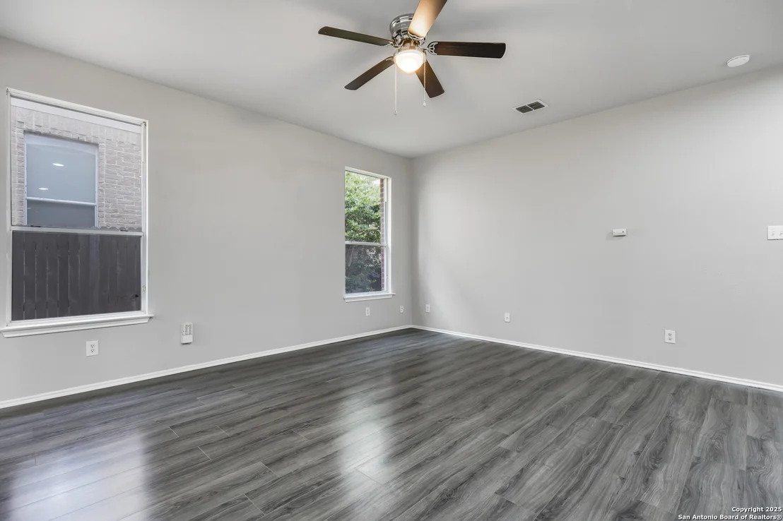 Photo of 6106 BRISCOE LEAF