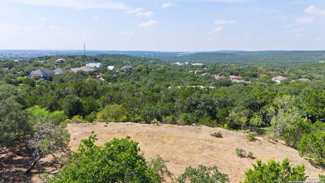 Photo of 1056 FLAGSTONE DR