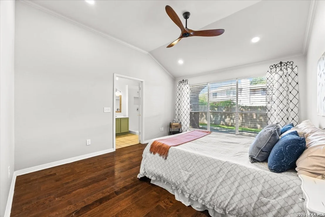 Photo of 2516 Grove Park