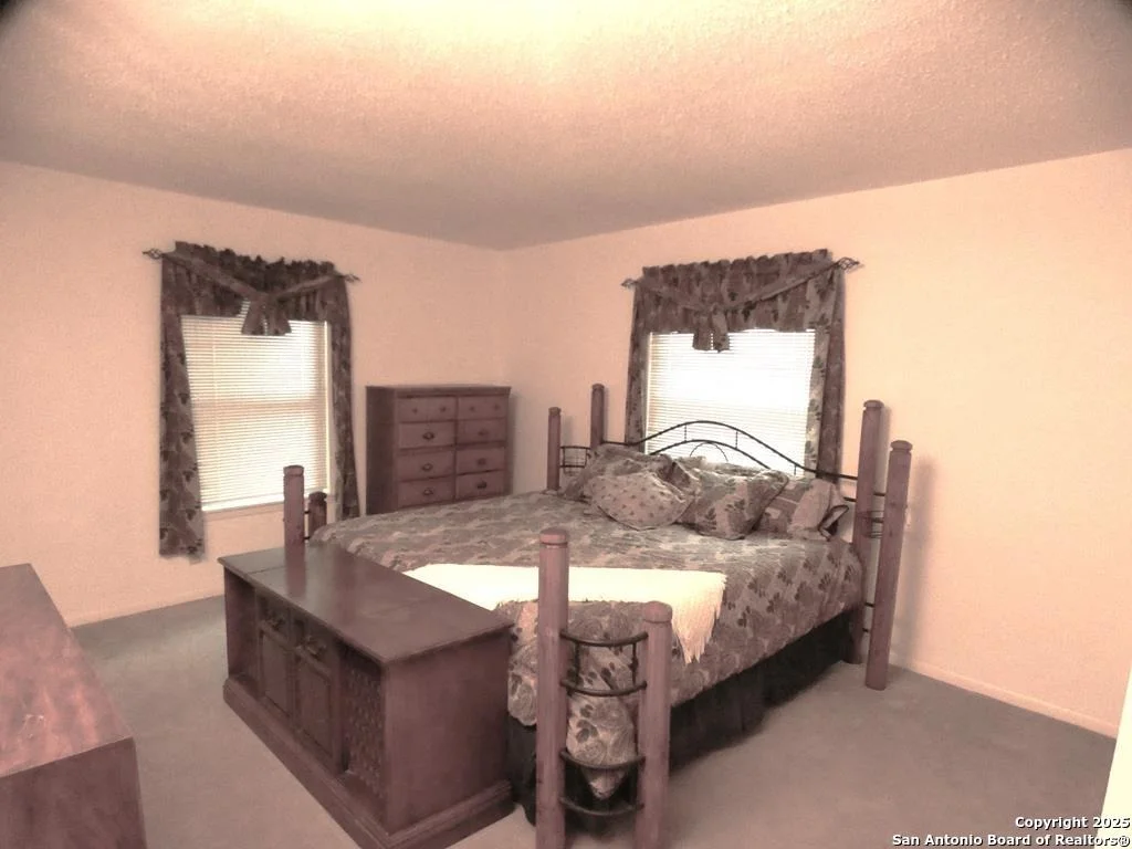 Photo of 40 Encino Loma