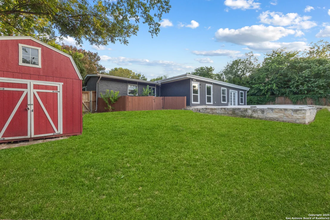 Photo of 929 Morningside