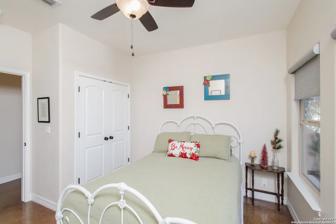 Photo of 306 SD 37981
