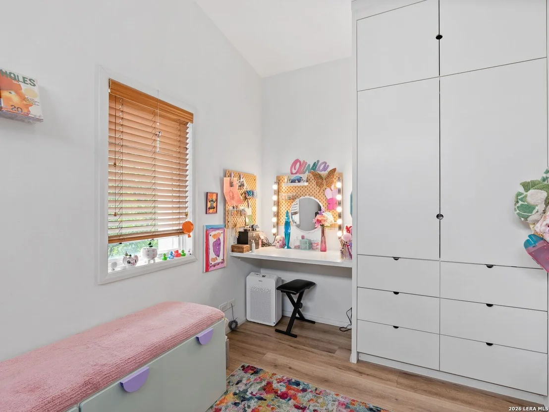 Photo of 325 LAVACA ST