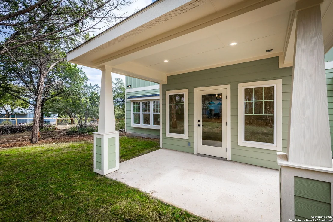 Photo of 1672 Hillcrest Forest