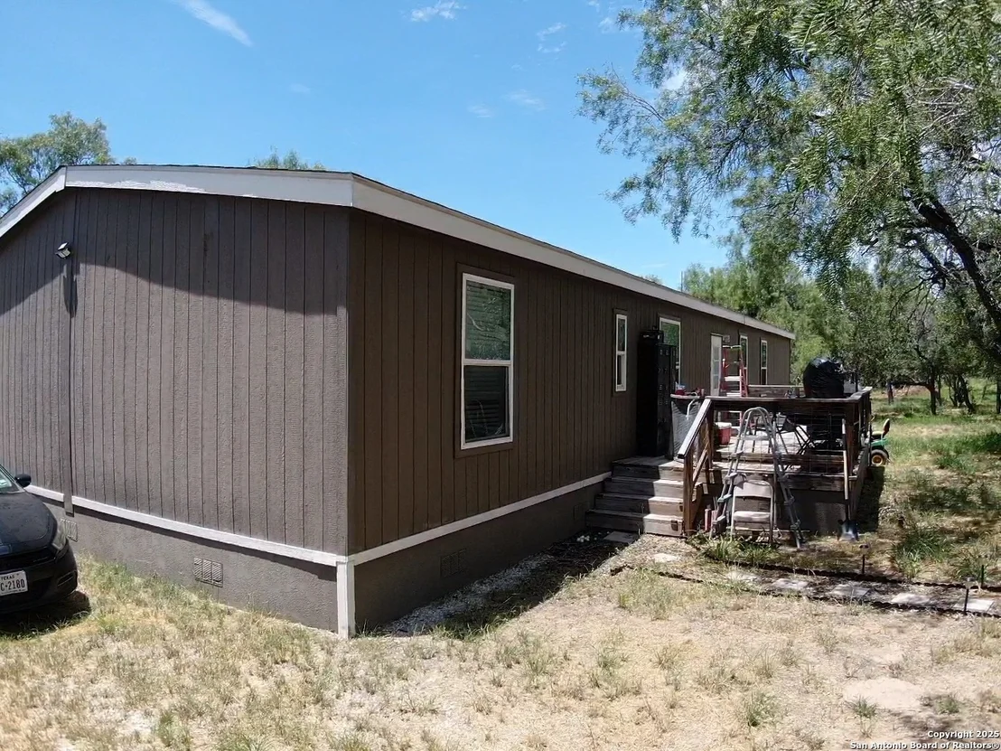Photo of 1127 County Road 773